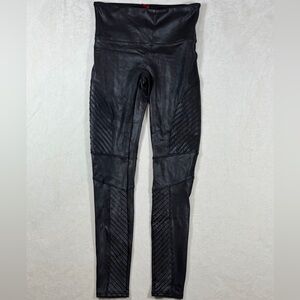 SPANX Size Medium Black Stretch Compression Leggings with Ribbed Detail